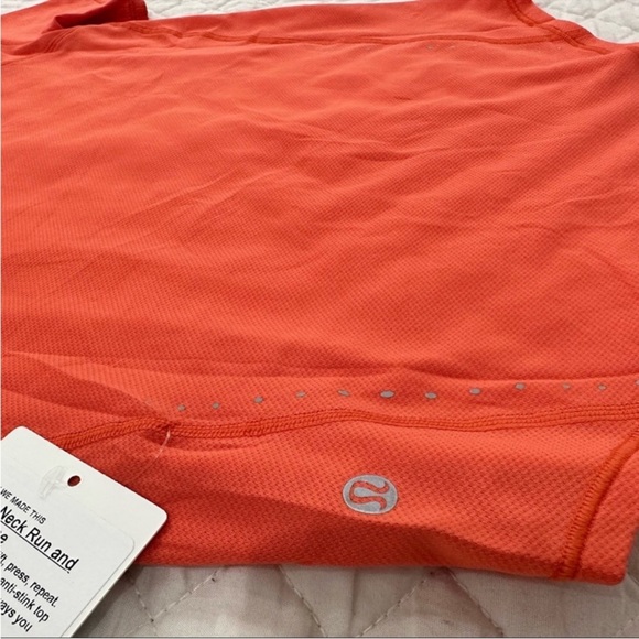 NWT | Lululemon Athletica High Neck Run and Train Tee - Picture 6 of 8